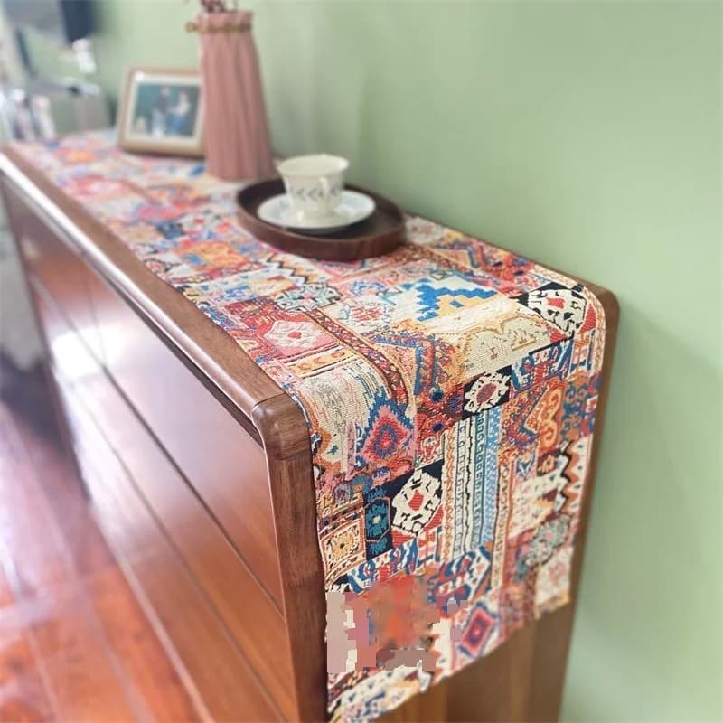 Boheemlaslik laurätik retro lillemustrilise dekoratiivkangaga